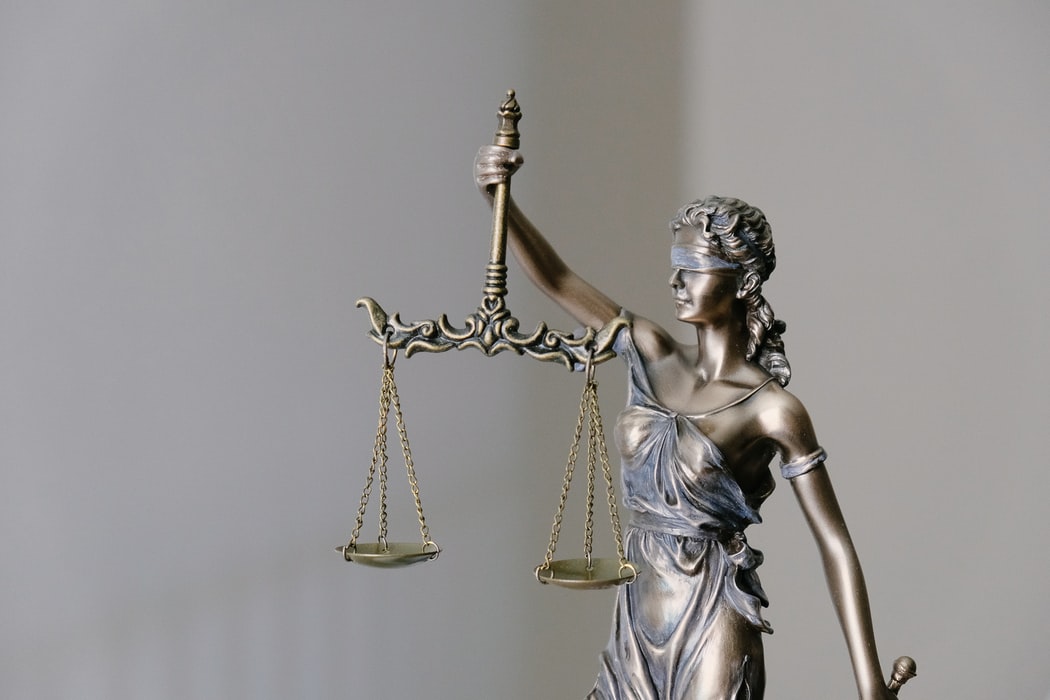 ÎCCJ. RIL admis ref. competența materială de soluţionare a contestaţiilor privind executarea silită începută de creditorii bugetari în temeiul dispoziţiilor art. 143 alin. (1) teza finală din Legea nr. 85/2014