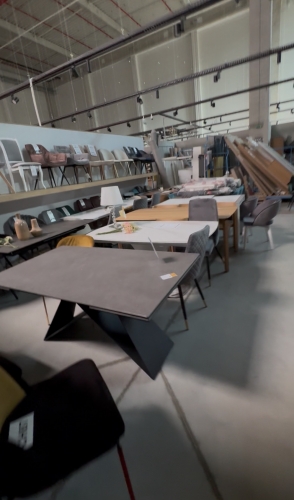 Stoc bunuri mobile - mobilier și decorațiuni