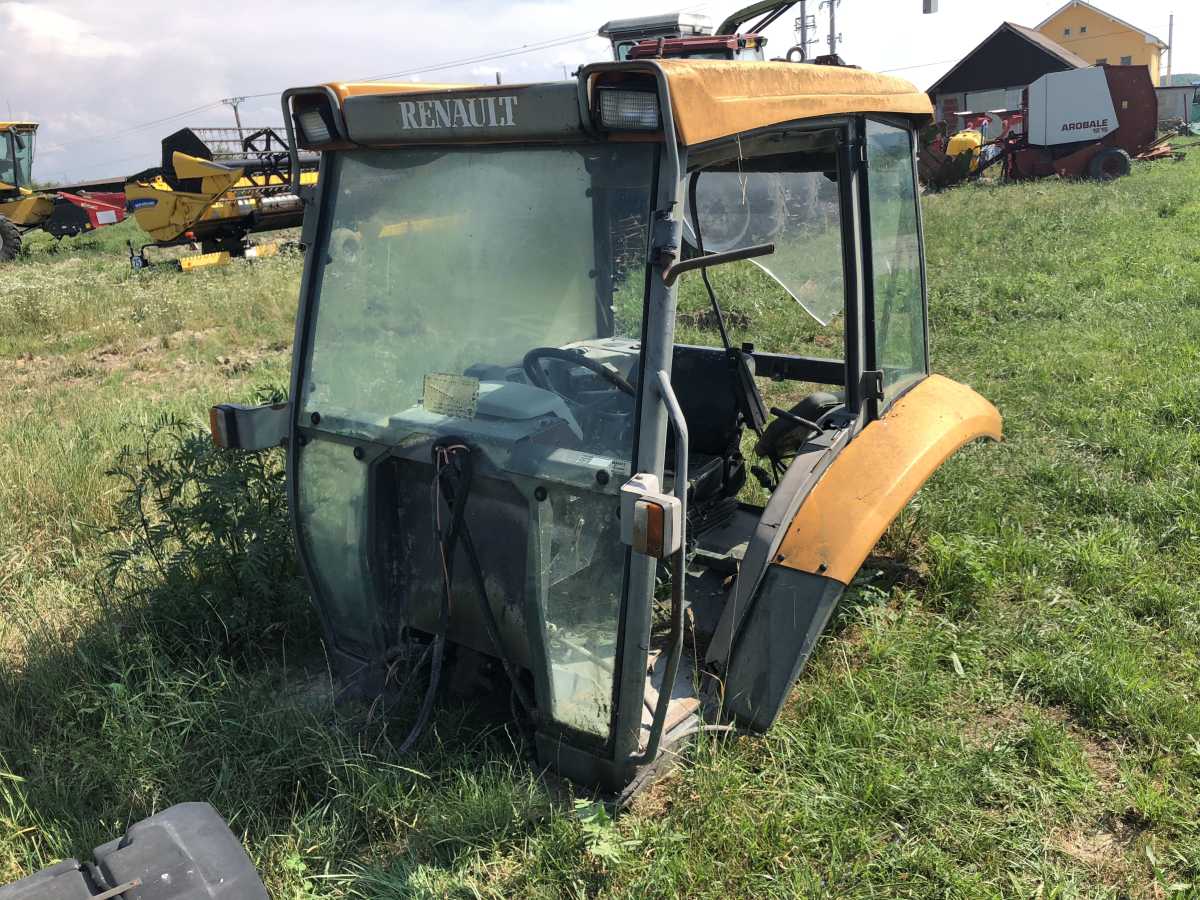 11---TRACTOR-RENAULT-SERIA-4160179.....................jpg