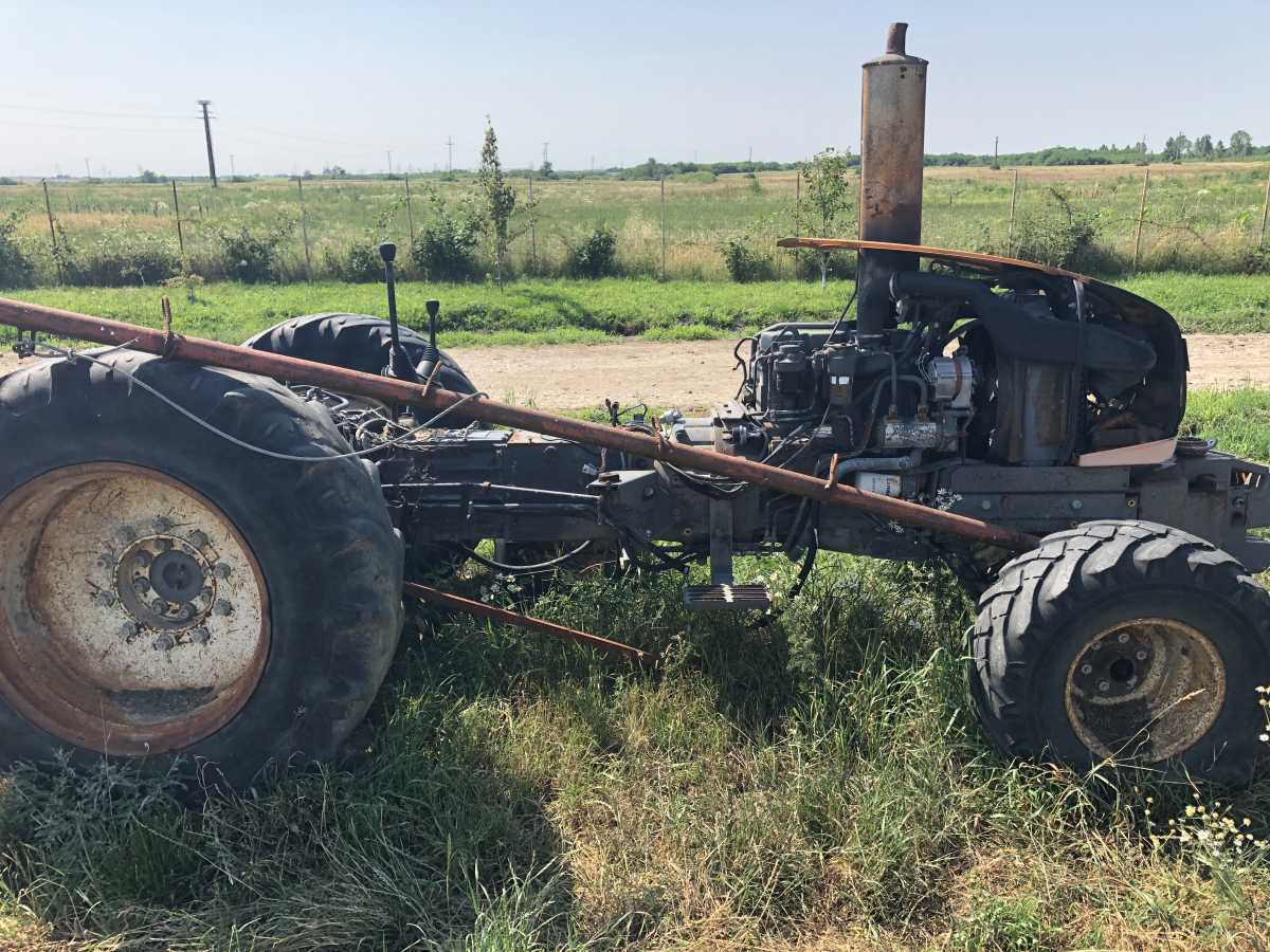 11---TRACTOR-RENAULT-SERIA-4160179....jpg