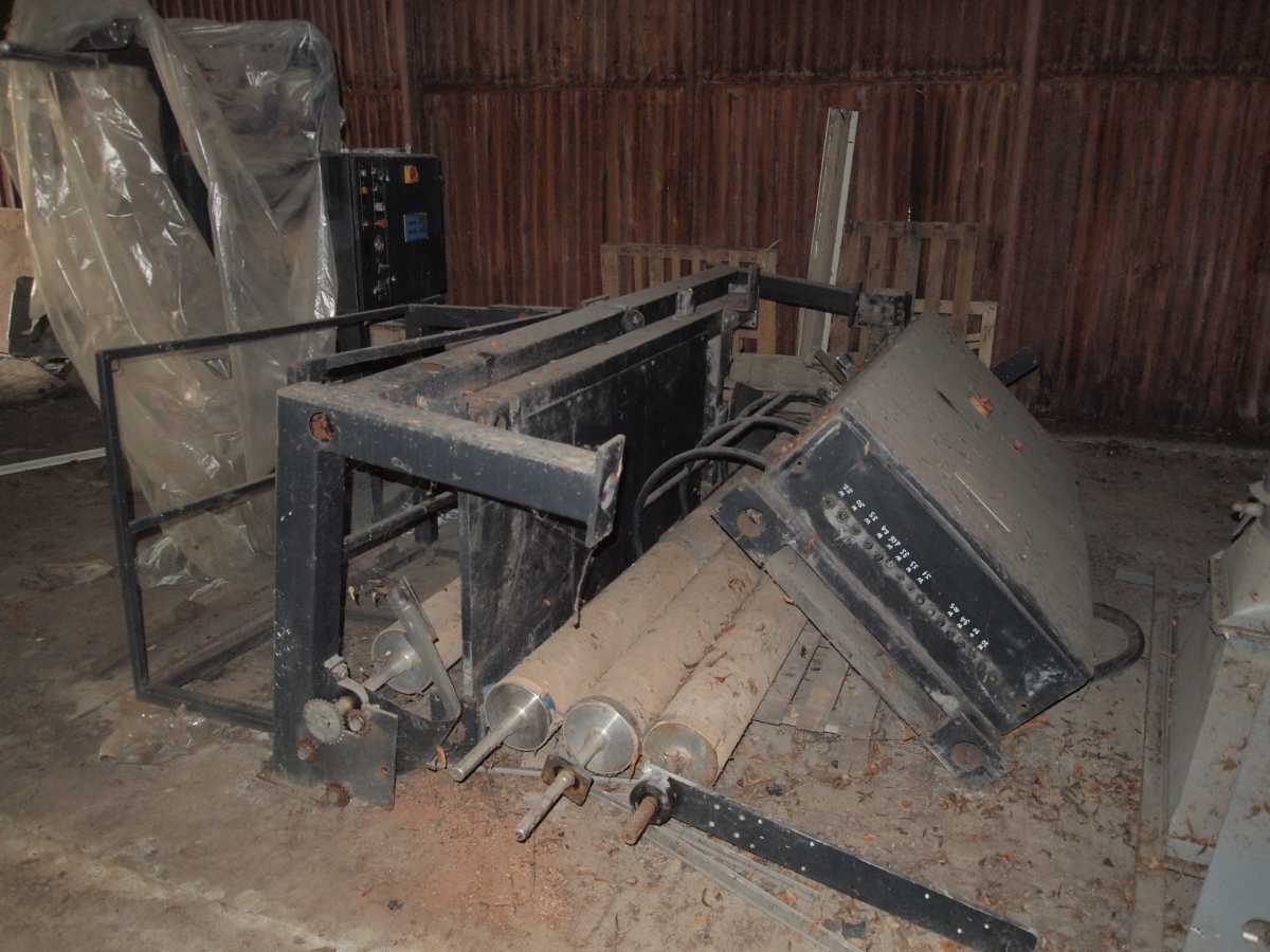 20201202171652_493_302-MASINA-STORS-SI-DESPICAT-TRICOTAJE..-1-.jpg