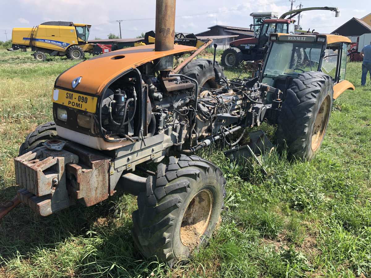 20220421144209_187_11---TRACTOR-RENAULT-SERIA-4160179.........jpg