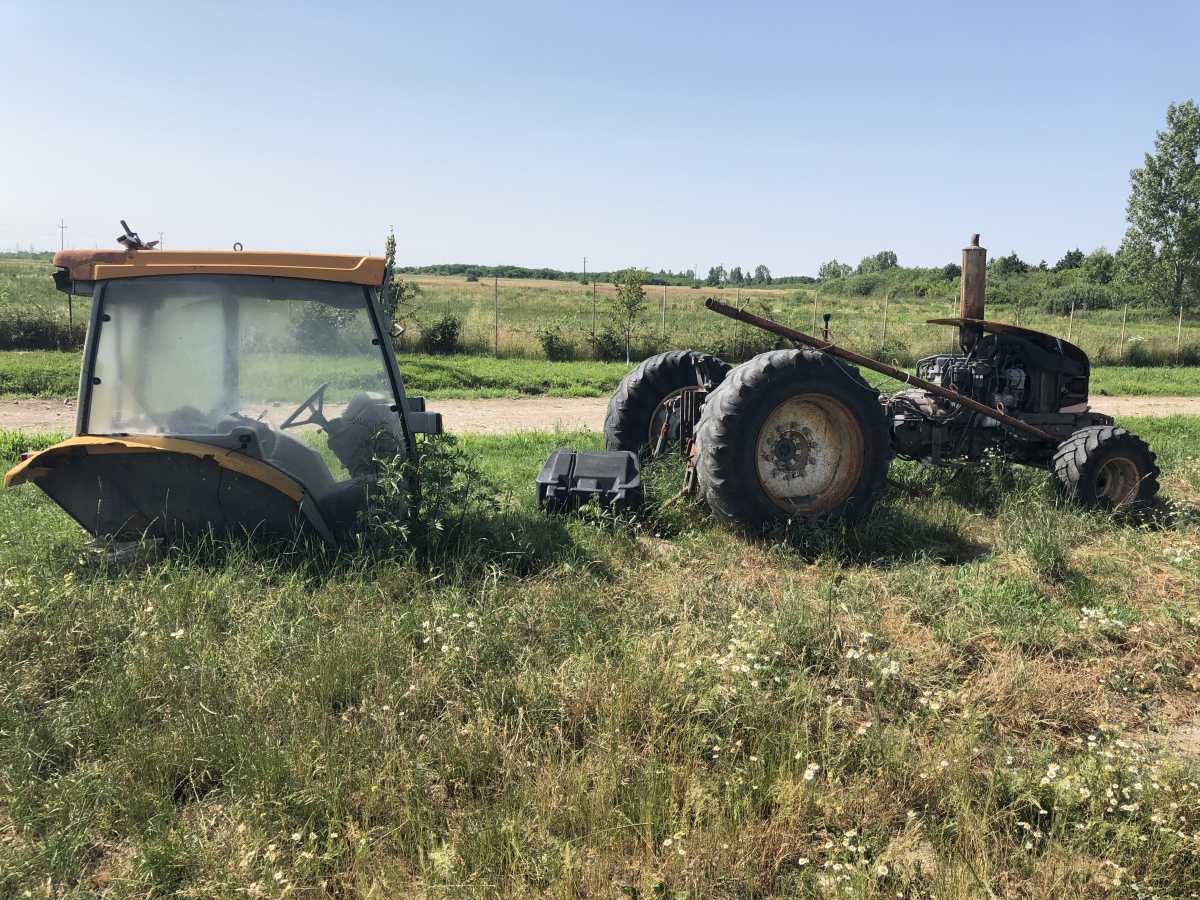 20220421144209_283_11---TRACTOR-RENAULT-SERIA-4160179..jpg
