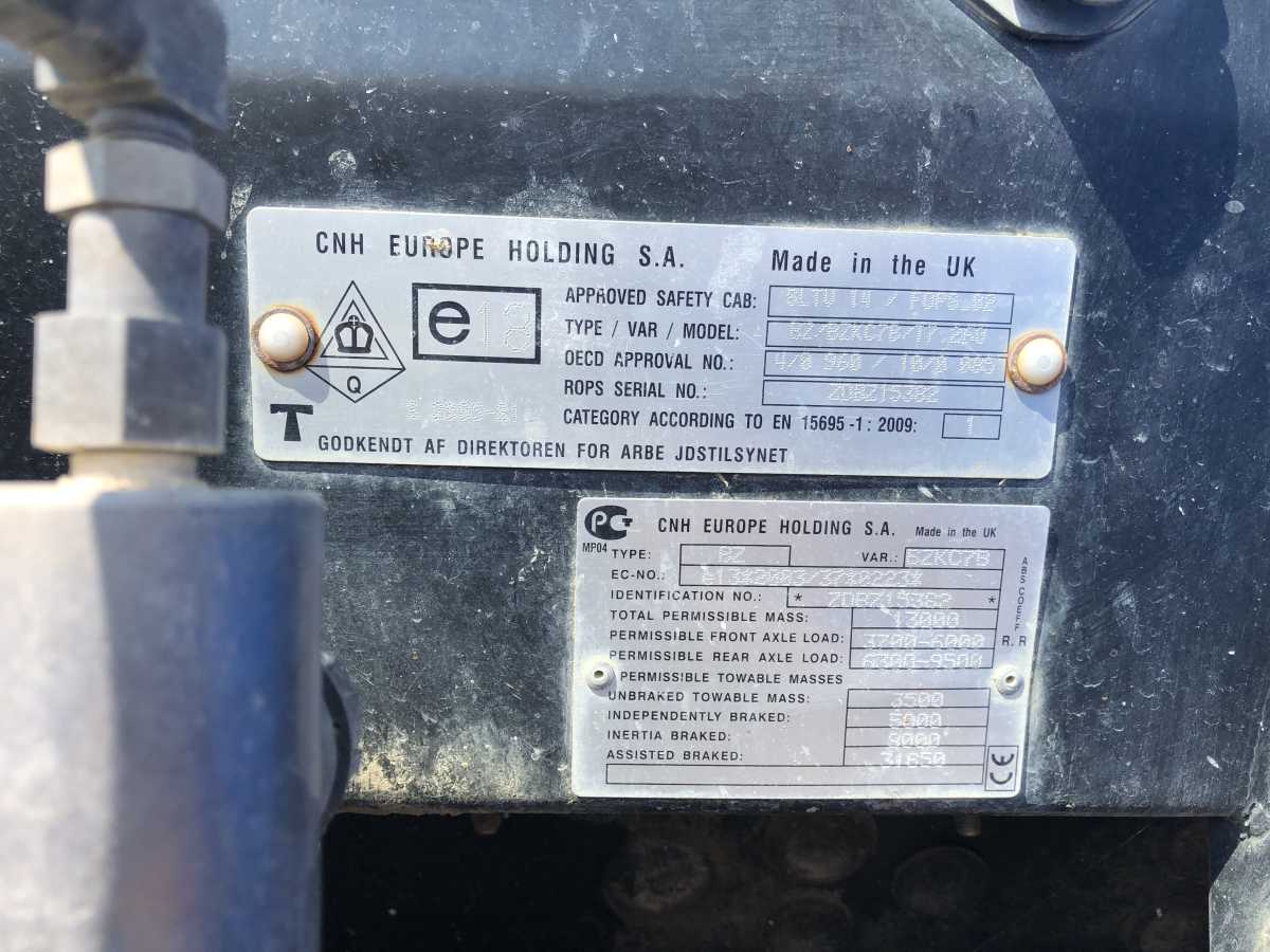 4---TRACTOR-NEW-HOLLAND-T7260-T4-SH........jpg