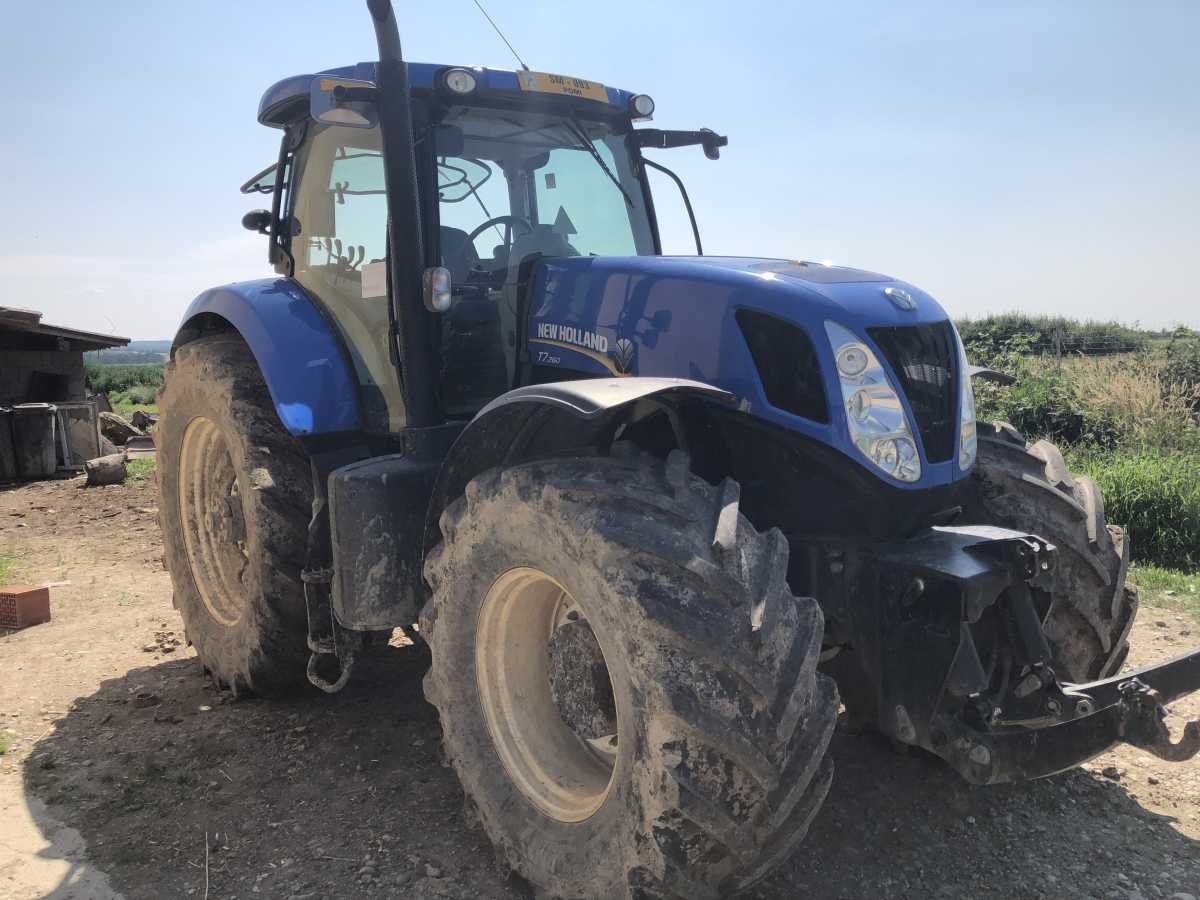 4---TRACTOR-NEW-HOLLAND-T7260-T4-SH...jpg