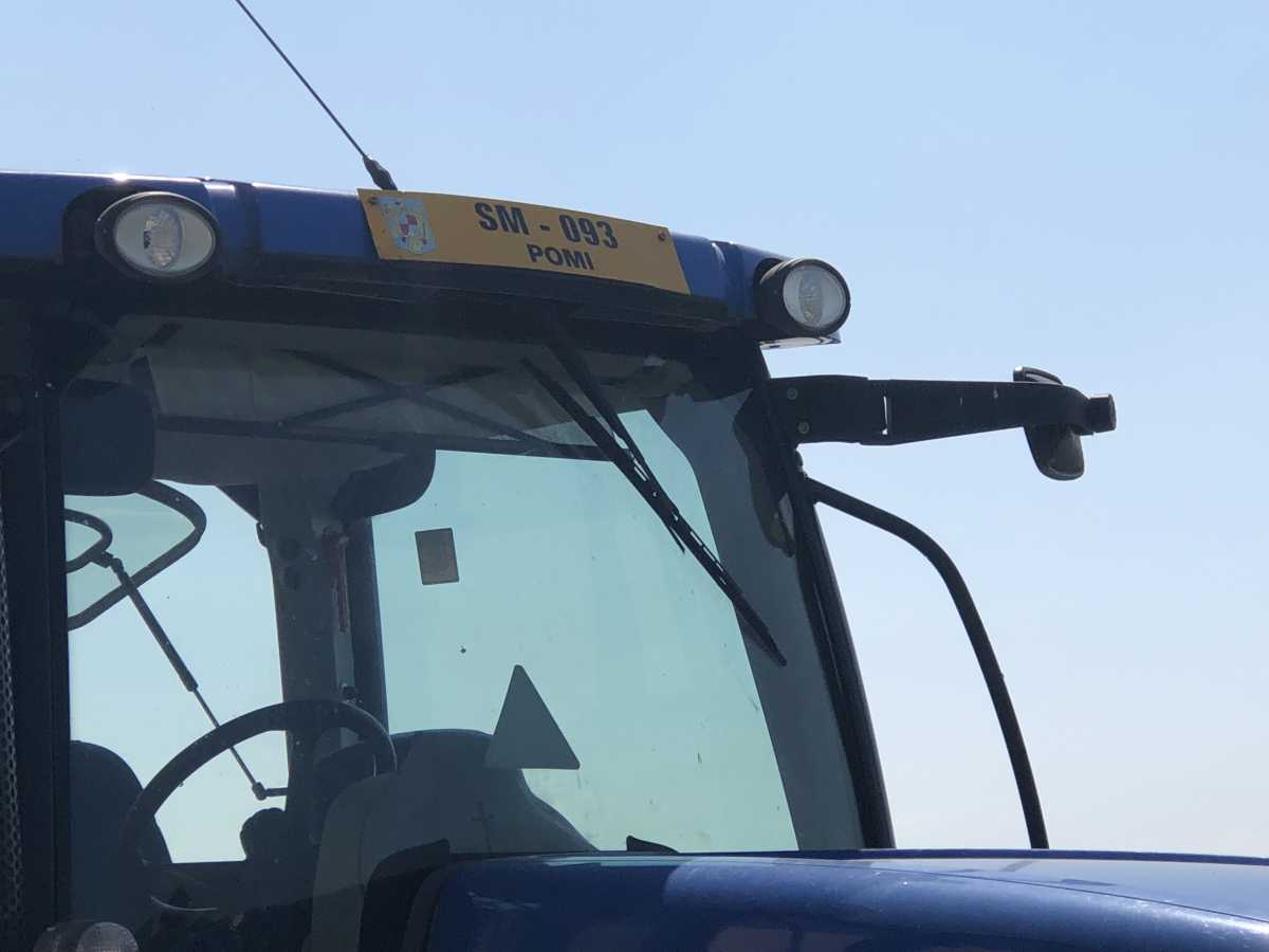 4---TRACTOR-NEW-HOLLAND-T7260-T4-SH..jpg
