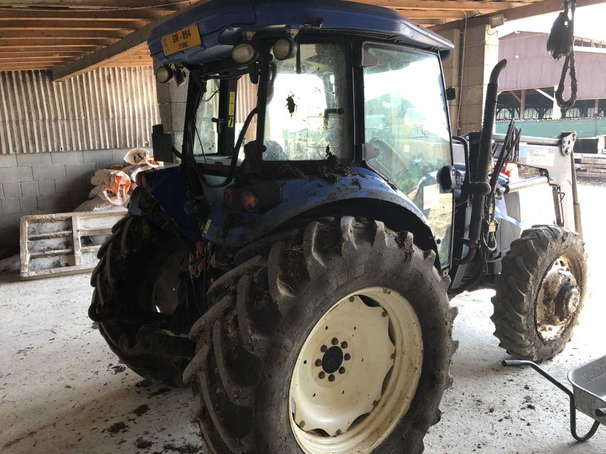 5---TRACTOR-NEW-HOLLAND-TD-5-105T3-SN..........jpg